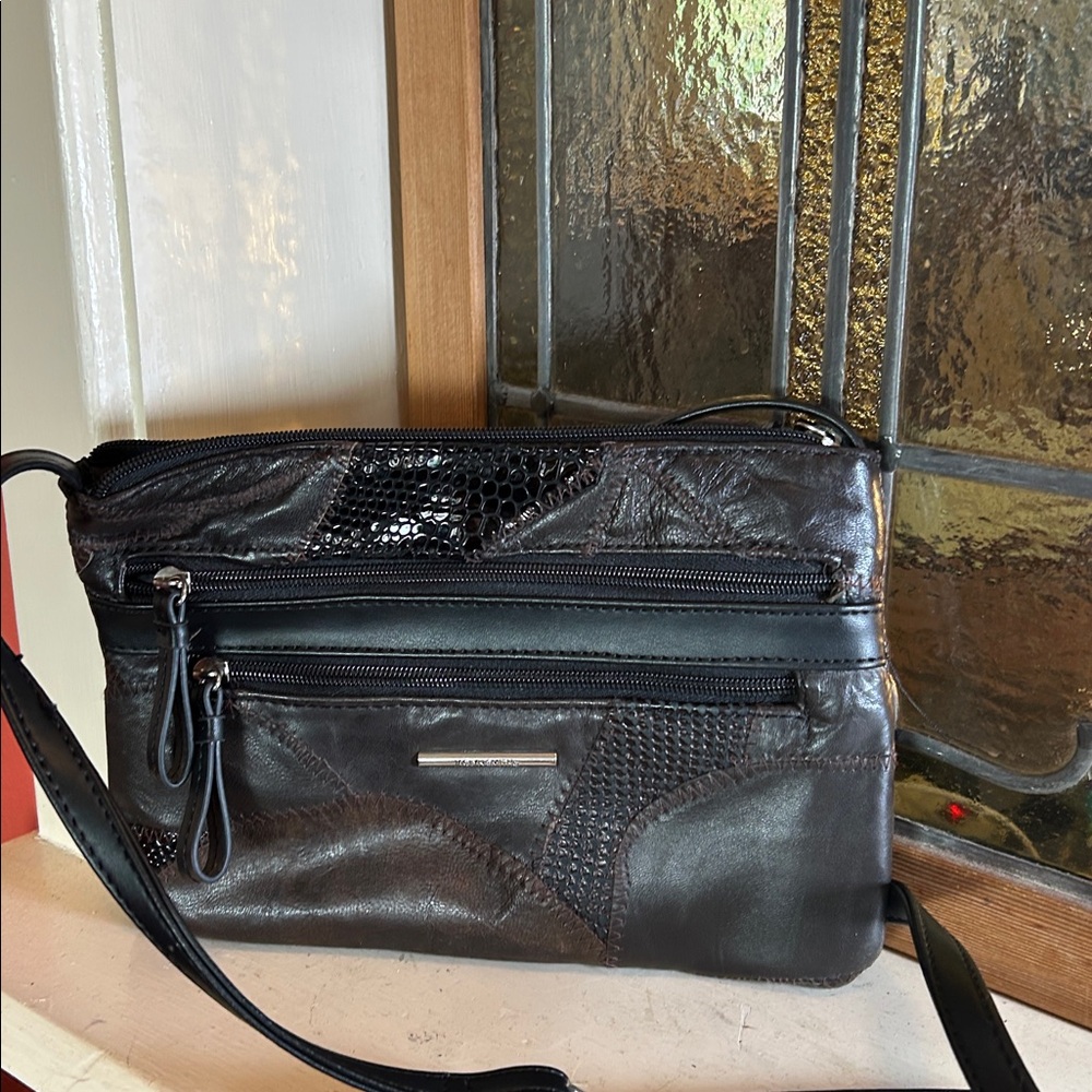 Jaclyn Smith Black leather Shoulder Bag